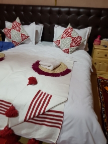 DORMIRE NEL DESERTO DORMIRE NEL DESERTO