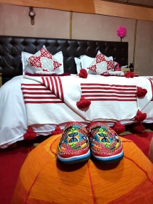 DORMIRE NEL DESERTO DORMIRE NEL DESERTO