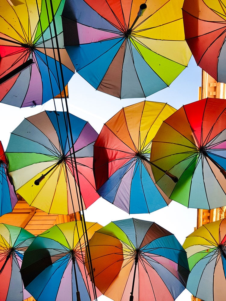 Passaggio degli ombrelli - Pasajul Victoria posti instagrammabili bucarest
